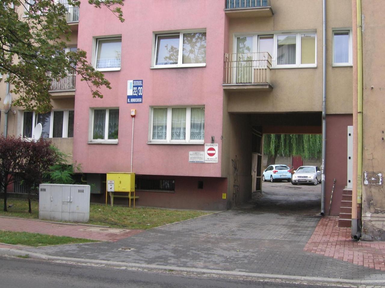 Apartament Pod Jasna Gora Czestochowa Bagian luar foto