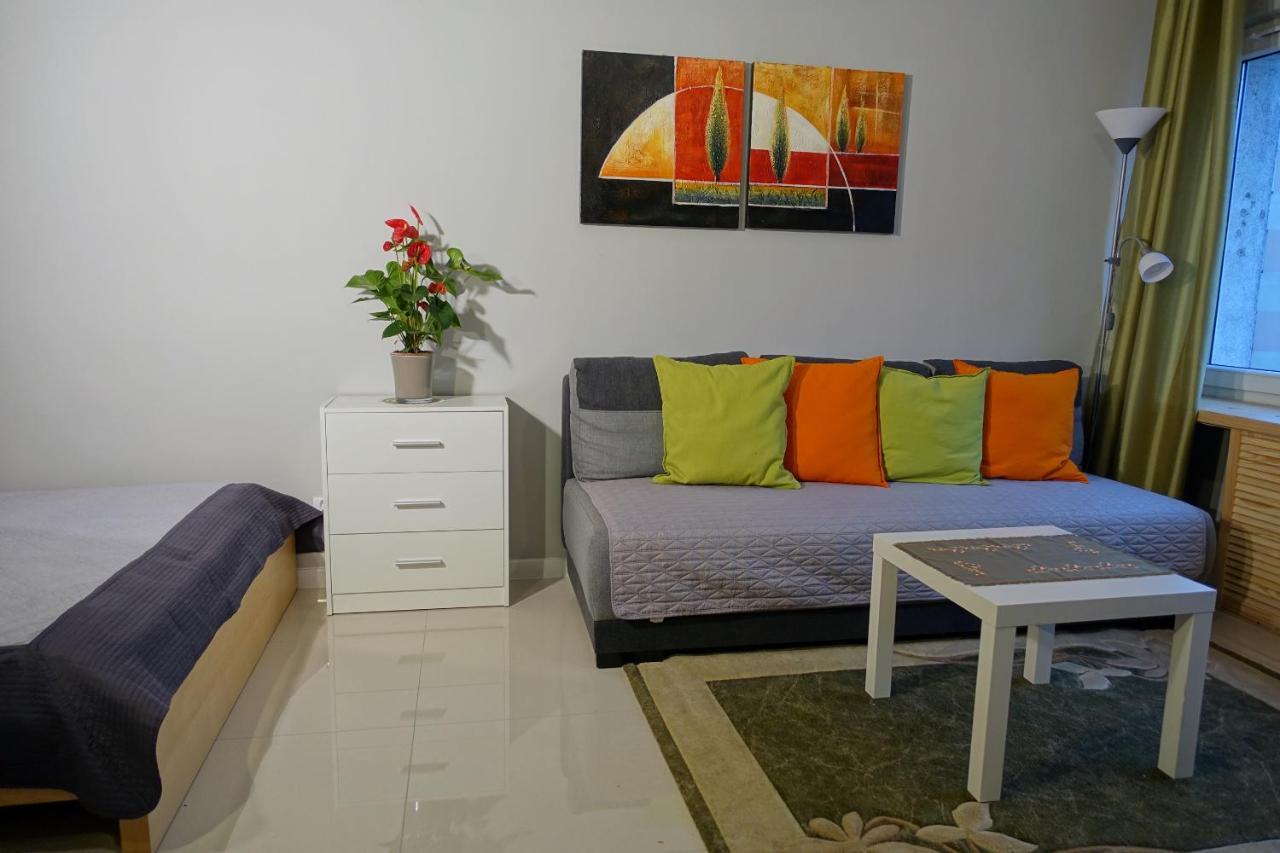 Apartament Pod Jasna Gora Czestochowa Bagian luar foto